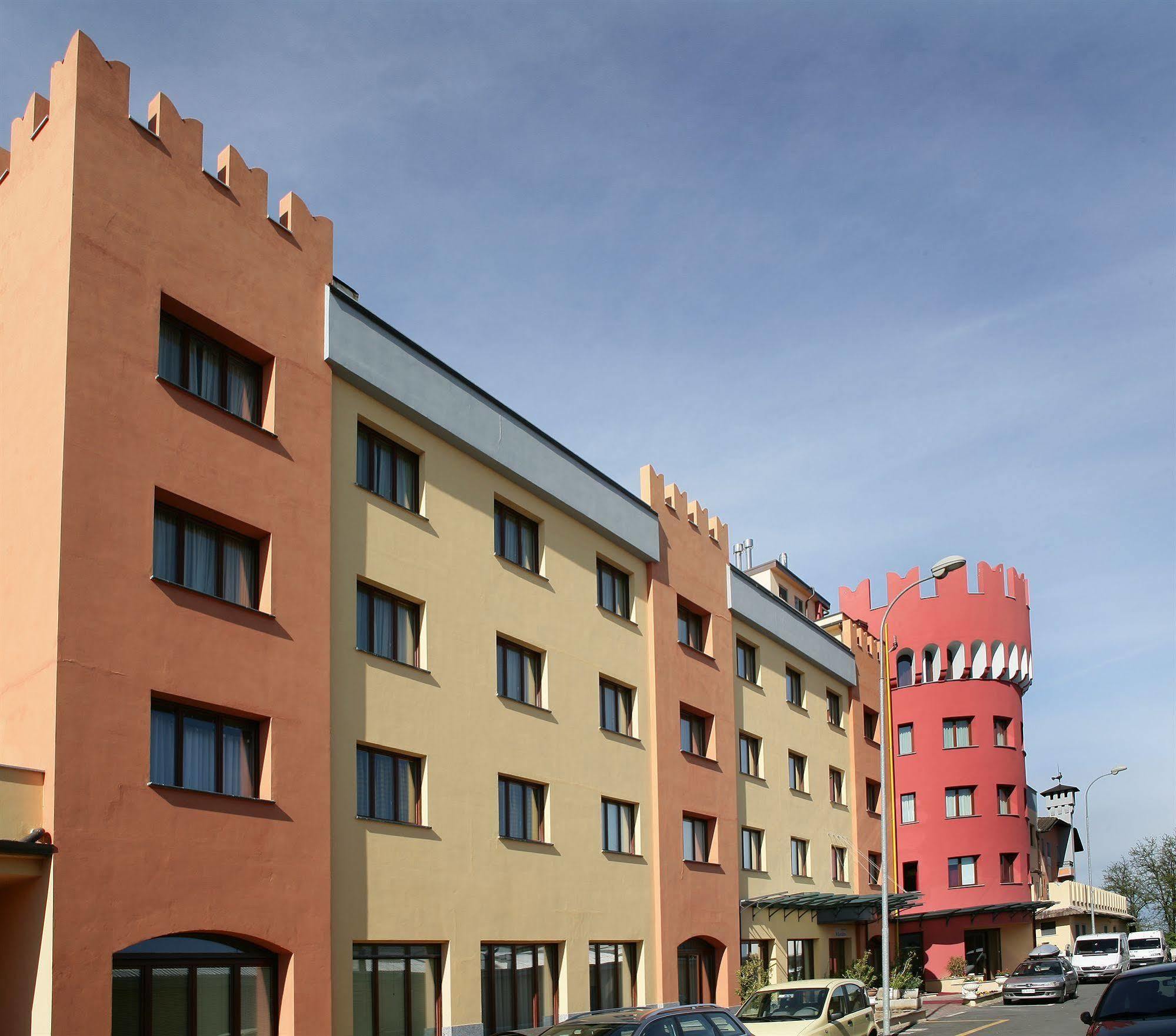Hotel Il Castelletto Casarile Екстериор снимка