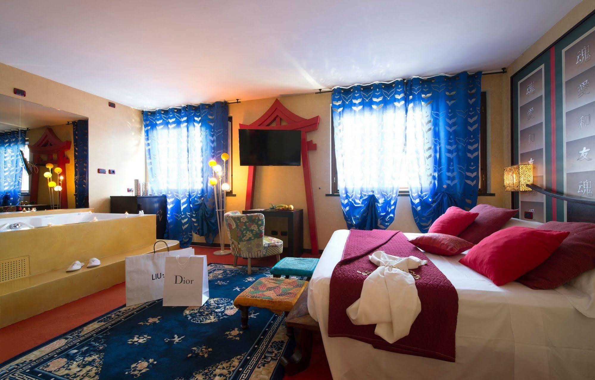 Hotel Il Castelletto Casarile Екстериор снимка